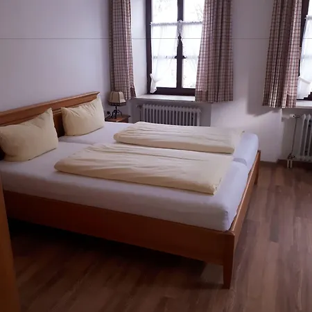 Pensión Zum Rassen 3*