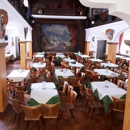 Pensión Zum Rassen 3*